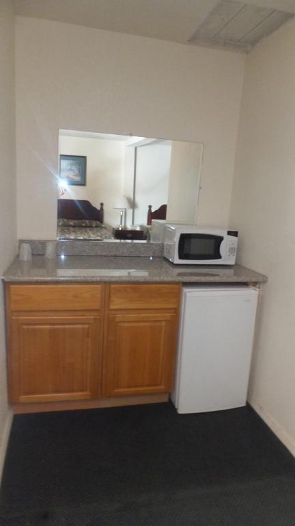 Turtle Bay Lodge Redding Room photo